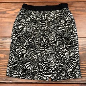 Ann Taylor Black & White Patterned Pencil Skirt